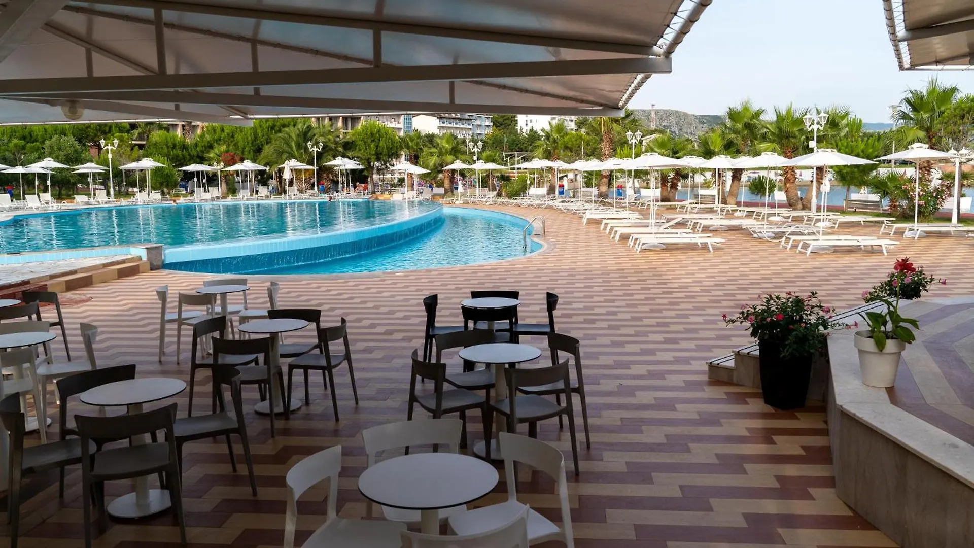 Inheritor Resort Lezhe