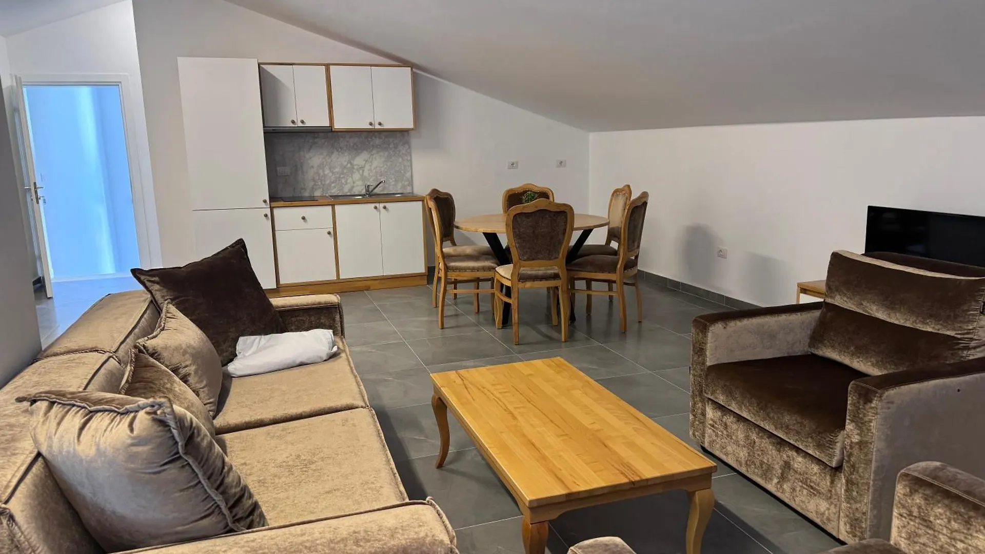 Inheritor Resort Lezhë 알바니아